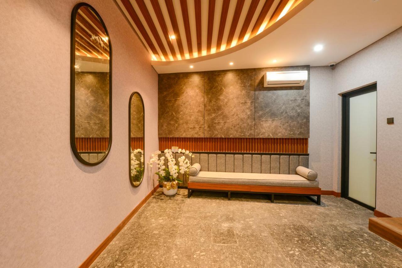 Nata Azana Hotel Solo ภายนอก รูปภาพ