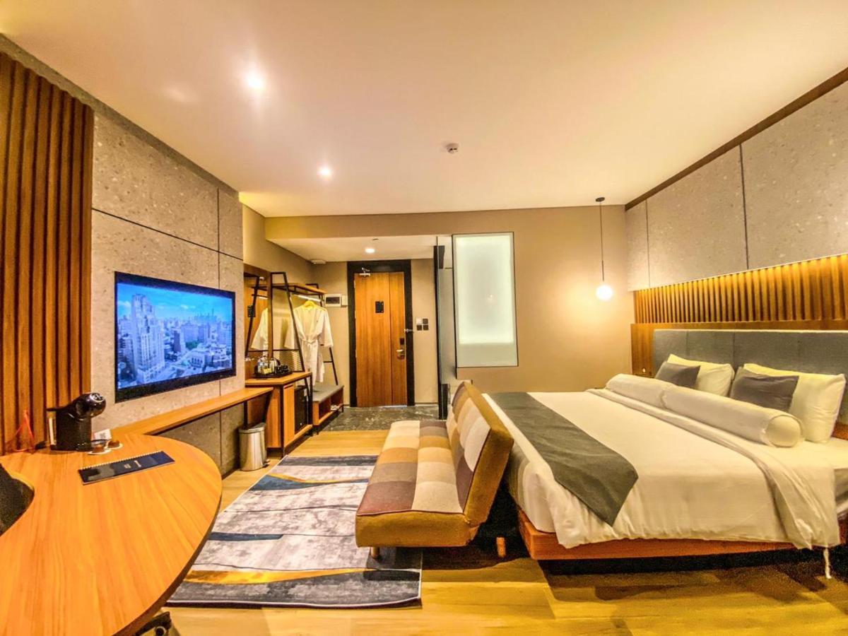 Nata Azana Hotel Solo ภายนอก รูปภาพ