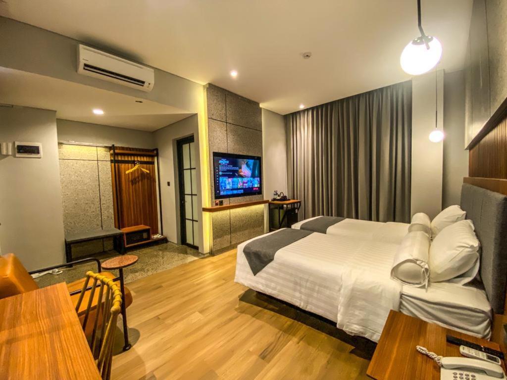Nata Azana Hotel Solo ภายนอก รูปภาพ