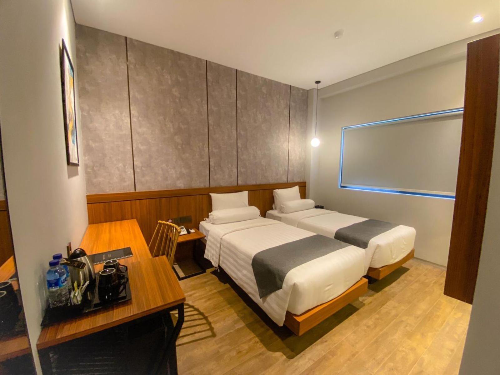 Nata Azana Hotel Solo ภายนอก รูปภาพ